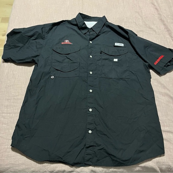 University Georgia Bulldogs Columbia PFG Black Button Down Size XL Football UGA - Picture 3 of 8